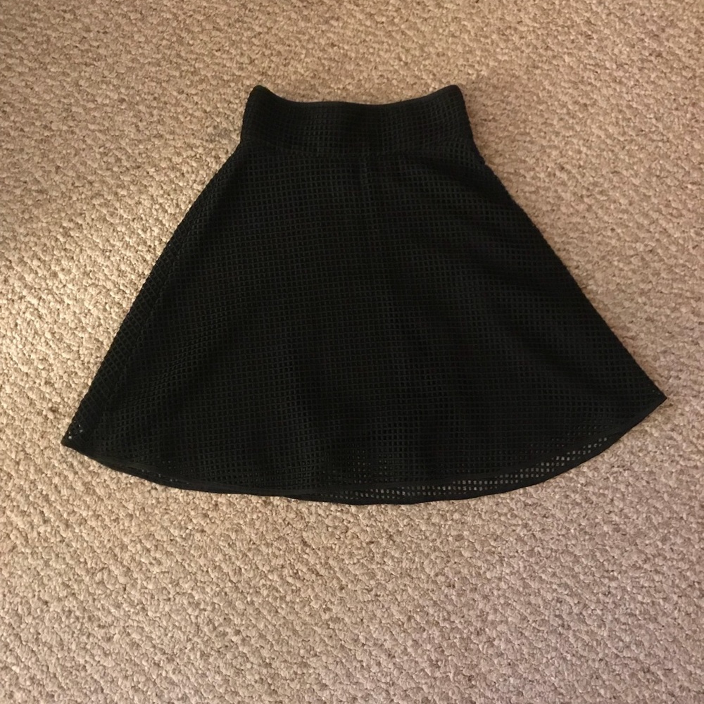 Club Monaco black mini skirt, size 00